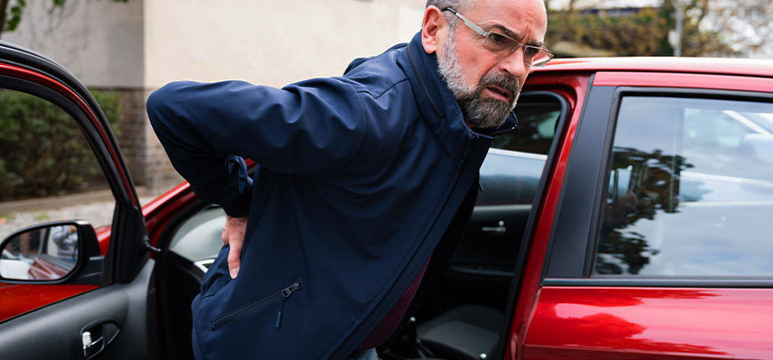 patient receiving back pain treatment in Tarrytown for auto accident injury relief